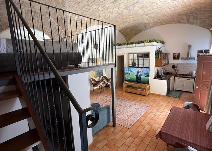 Appartamento M81, An Elegant Loft In The Heart Of